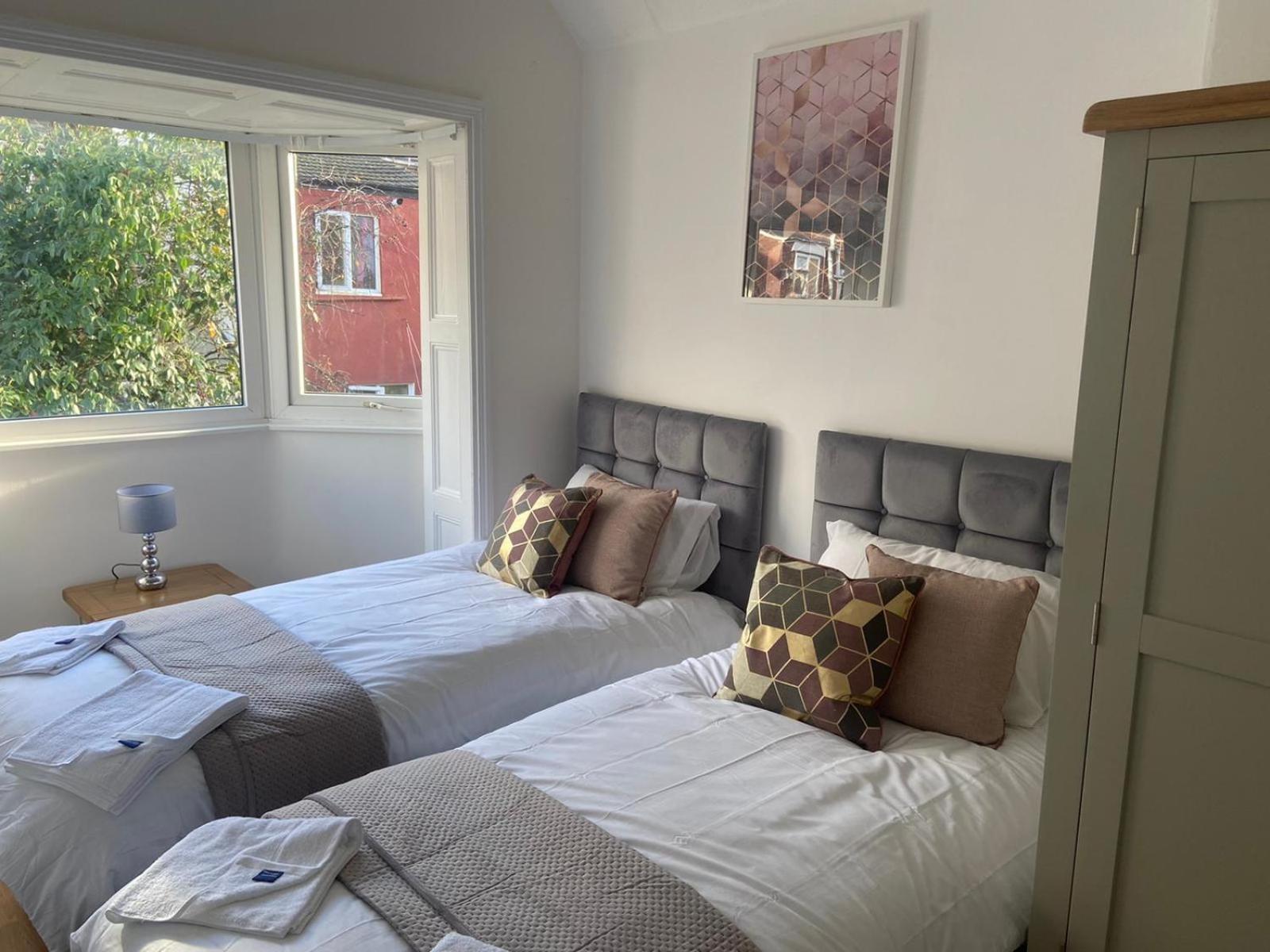 Raleigh Ff&Tf - 1 Bed Georgian Flat In The Centre Of Exeter, Free Parking With Wifi Apartment Стая снимка